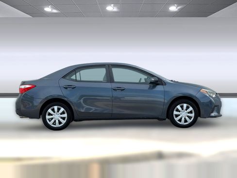 Used 2015 Toyota Corolla LE FWD image 8