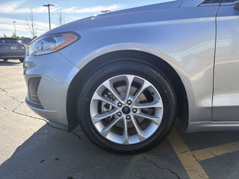 Used 2020 Ford Fusion SE image 26