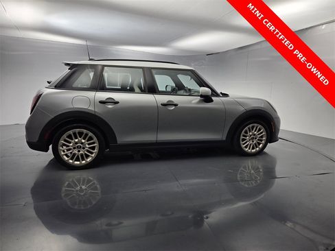 Used 2025 MINI Cooper S image 8