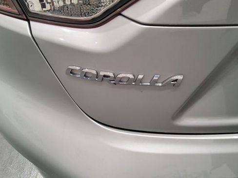 Used 2024 Toyota Corolla LE FWD image 39