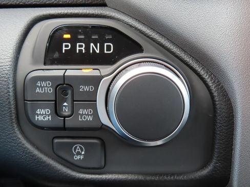 Certified 2025 RAM 1500 Big Horn AWD/4WD image 10