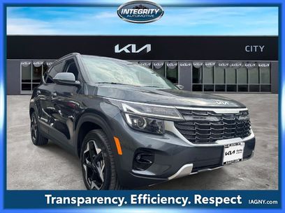 Certified 2025 Kia Seltos EX w/ EX Sunroof Package