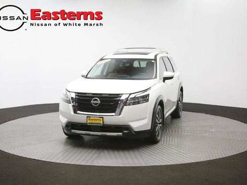 Used 2023 Nissan Pathfinder Platinum AWD/4WD image 57