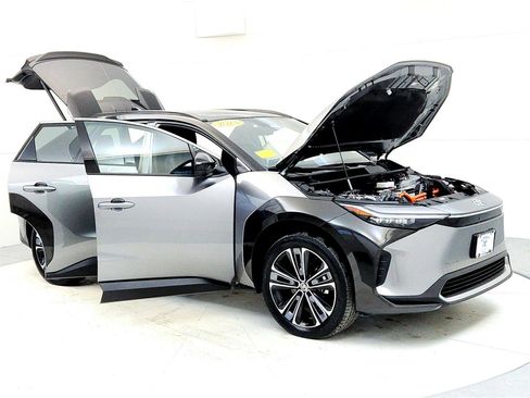 Certified 2023 Toyota bZ4X Limited w/ Weather Package image 12