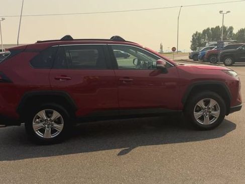 Used 2025 Toyota RAV4 XLE w/ Convenience Package AWD/4WD image 9