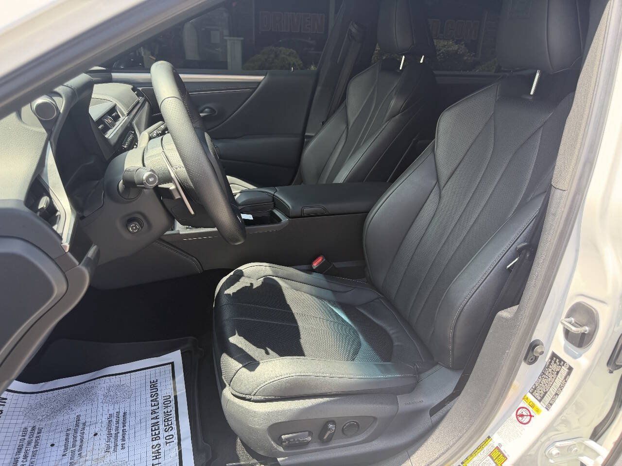Used 2019 Lexus ES 350 F Sport w/ Accessory Package 2 FWD image 11