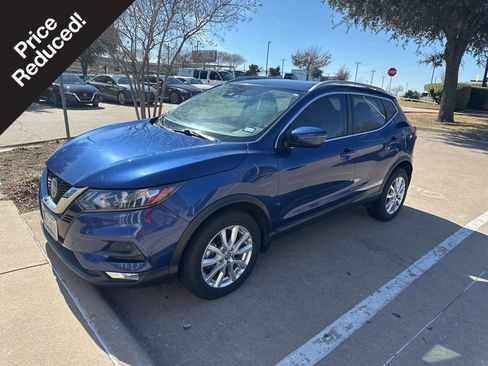 Certified 2021 Nissan Rogue Sport SV image 1