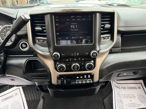 Used 2020 RAM 3500 Laramie RWD image 32