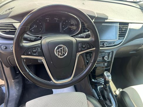 Used 2020 Buick Encore Preferred image 8