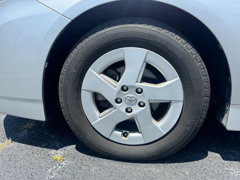 Used 2010 Toyota Prius One FWD image 27
