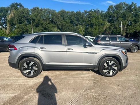 Used 2024 Volkswagen Atlas Cross Sport SE w/ Panoramic Sunroof Package AWD/4WD image 19