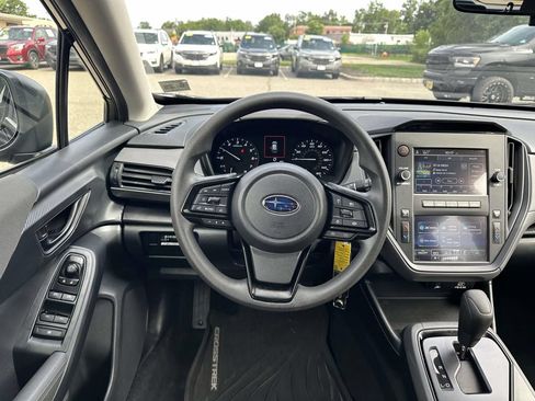 Used 2024 Subaru Crosstrek 2.0i AWD/4WD image 9
