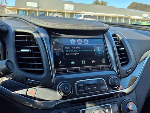 Used 2014 Chevrolet Impala LT image 10