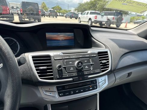 Used 2015 Honda Accord LX image 17