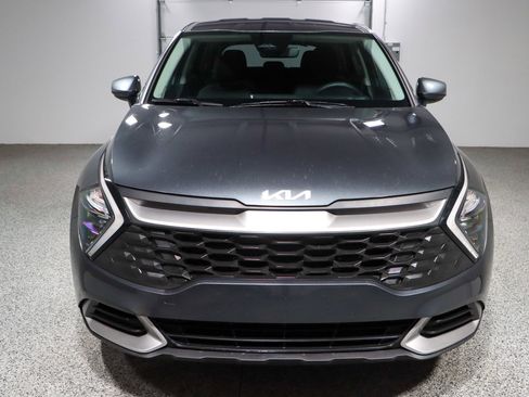 Used 2023 Kia Sportage LX FWD image 4