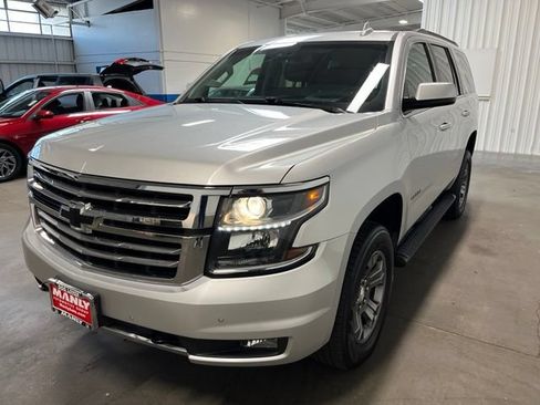 Used 2019 Chevrolet Tahoe LT w/ Off-Road Package AWD/4WD image 7