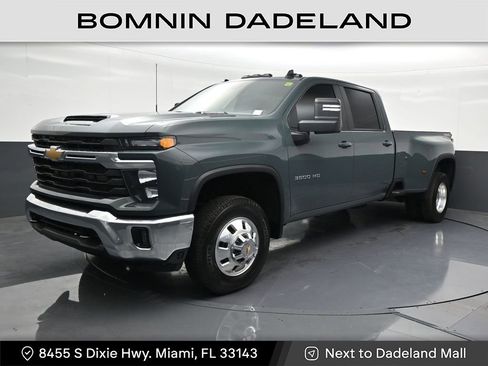 Used 2026 Chevrolet Silverado 3500 LT AWD/4WD image 1