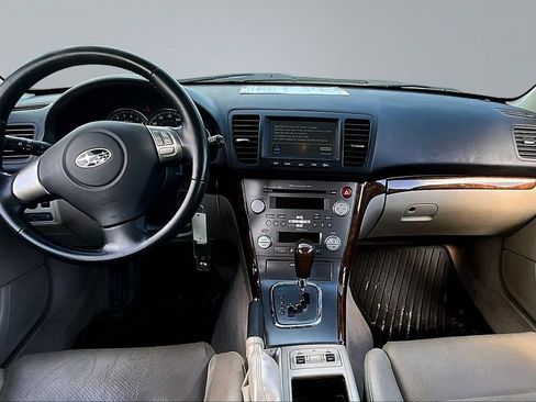 Used 2008 Subaru Outback 2.5i Limited L.L. Bean AWD/4WD image 7