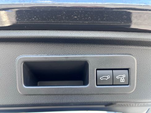 Used 2025 Toyota 4Runner TRD Off-Road Premium w/ Tow Technology Package image 15