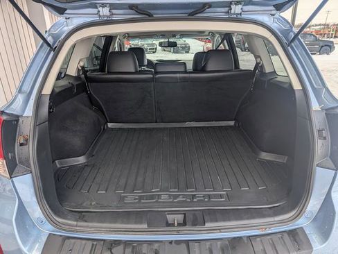 Used 2011 Subaru Outback 2.5i Limited image 18