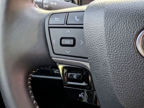 Certified 2025 Toyota Camry SE image 25