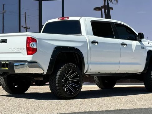 Used 2017 Toyota Tundra SR5 AWD/4WD image 12