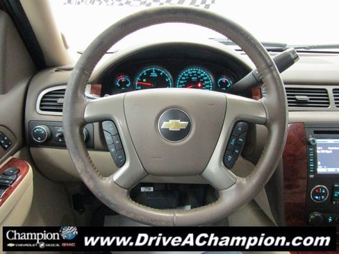 Used 2013 Chevrolet Tahoe LTZ image 33