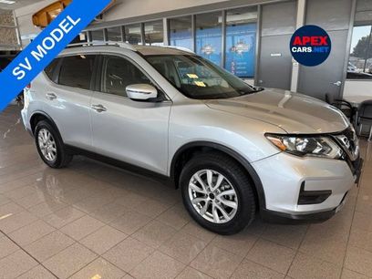 Used 2017 Nissan Rogue SV