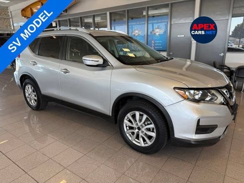 Used 2017 Nissan Rogue SV FWD image 1