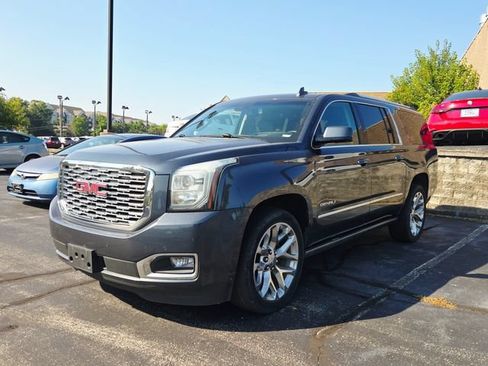 Used 2019 GMC Yukon XL Denali AWD/4WD image 7