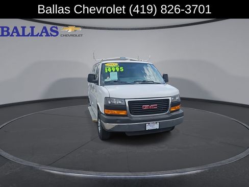 Used 2015 GMC Savana 2500 RWD image 3