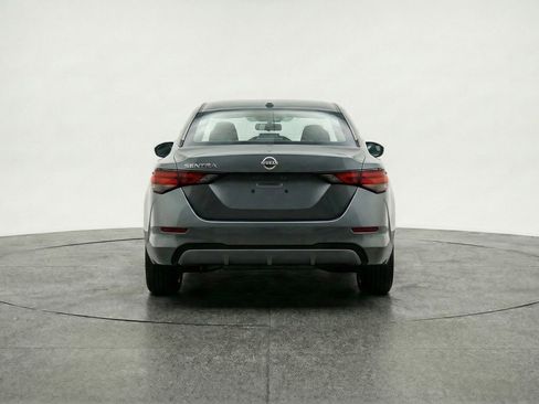 Used 2025 Nissan Sentra SV image 7