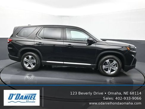 Used 2024 Honda Pilot EX-L image 7