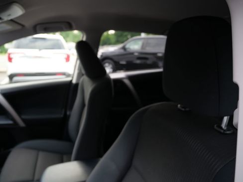 Used 2018 Toyota RAV4 LE w/ All Weather Liner Package AWD/4WD image 9