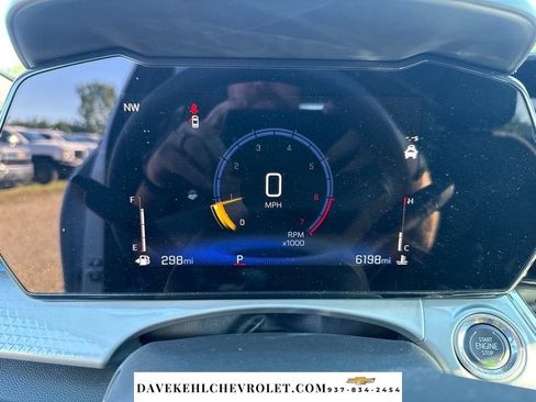 Used 2025 Chevrolet Trax LT FWD image 34