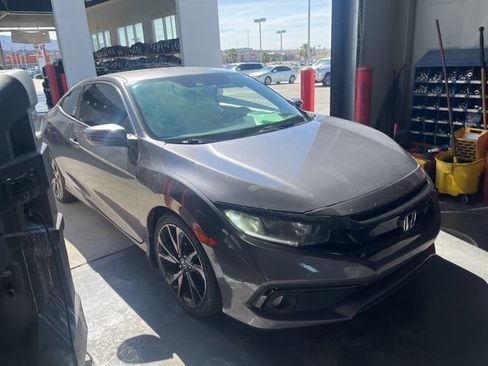 Used 2019 Honda Civic Sport image 2