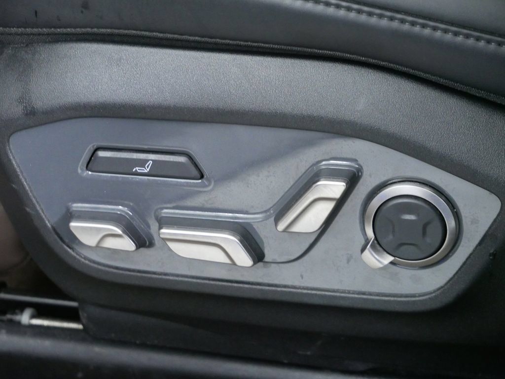 Used 2024 Kia EV9 GT-Line AWD/4WD image 25