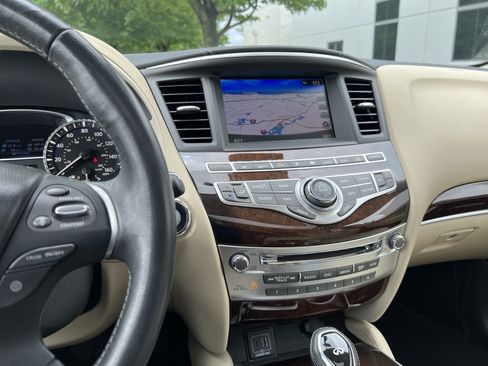 Used 2019 INFINITI QX60 Luxe w/ Sensory Package FWD image 18