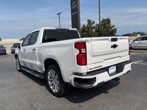 Used 2022 Chevrolet Silverado 1500 High Country w/ LPO, Dark Essentials Package AWD/4WD image 16