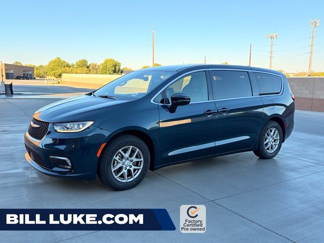Used 2025 Chrysler Pacifica Select FWD image 1