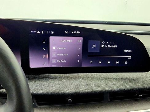 Used 2025 Lucid Air Touring AWD/4WD image 18