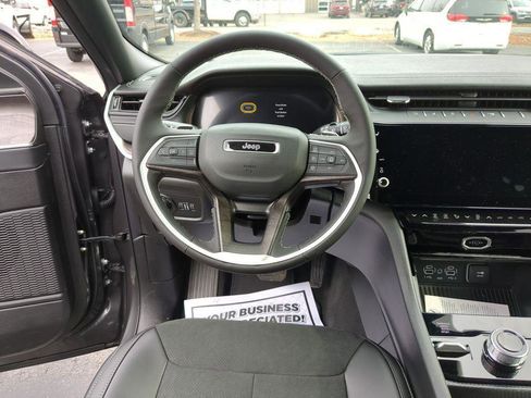 New 2026 Jeep Grand Cherokee L 4WD image 13