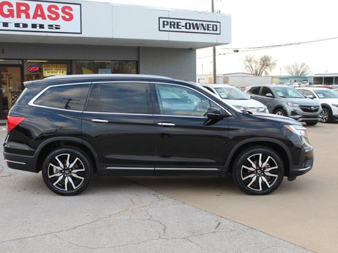 Used 2021 Honda Pilot Touring image 3
