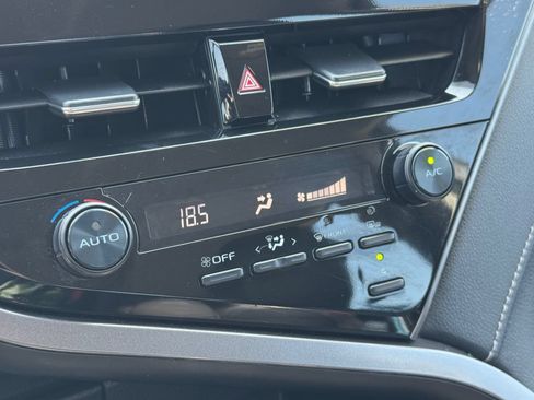 Used 2024 Toyota Camry SE FWD image 26