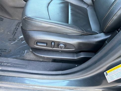 Used 2019 GMC Terrain SLT w/ Preferred Package image 19