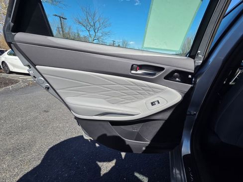 Used 2020 Toyota Avalon Limited w/ Advanced Safety Package FWD image 20