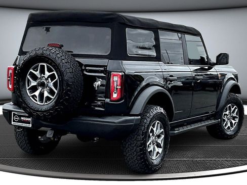 Used 2022 Ford Bronco Badlands image 6