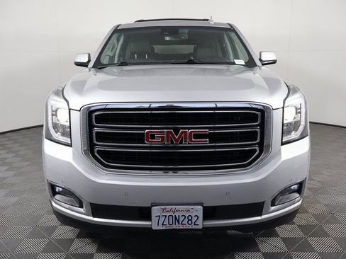 Used 2017 GMC Yukon XL SLT w/ Open Road Package image 2