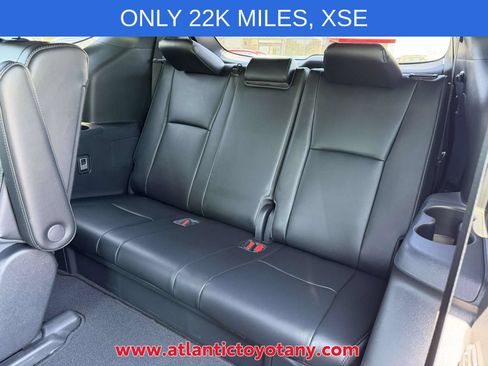 Used 2023 Toyota Highlander XSE AWD/4WD image 17
