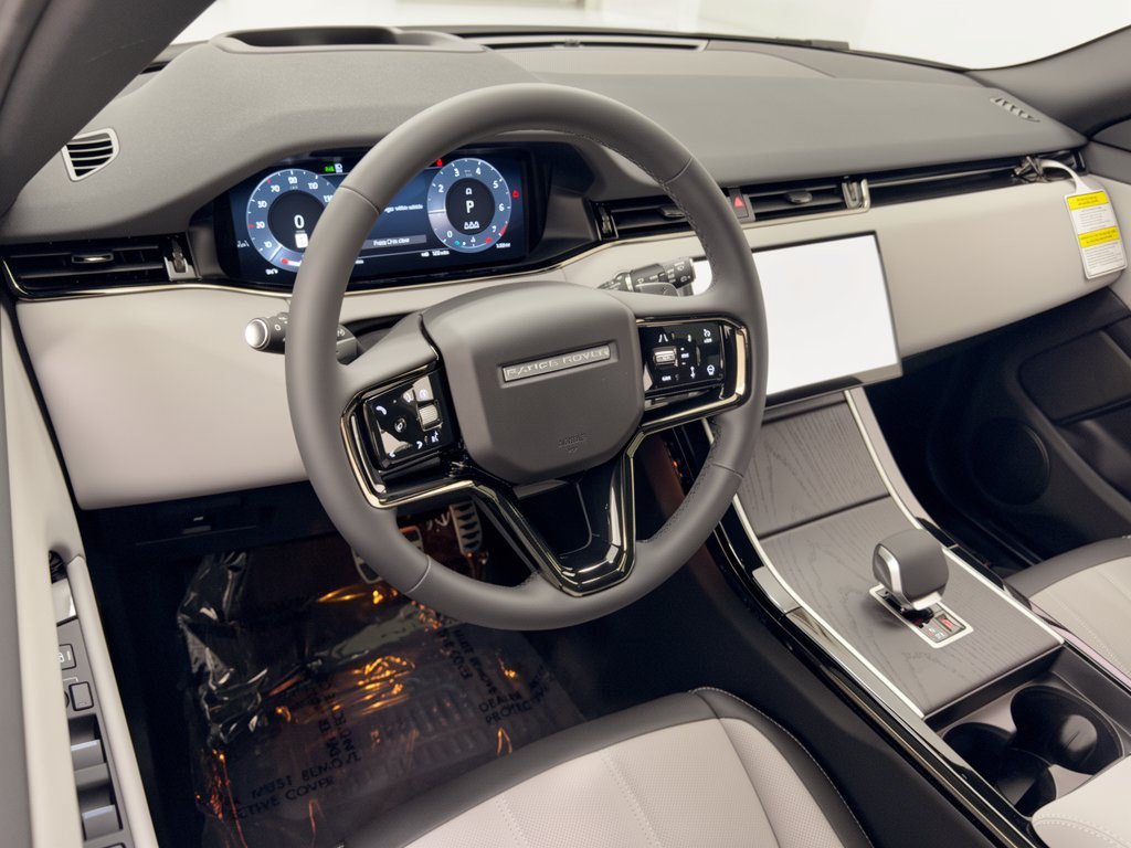 New 2026 Land Rover Range Rover Evoque Hoxton AWD/4WD image 4